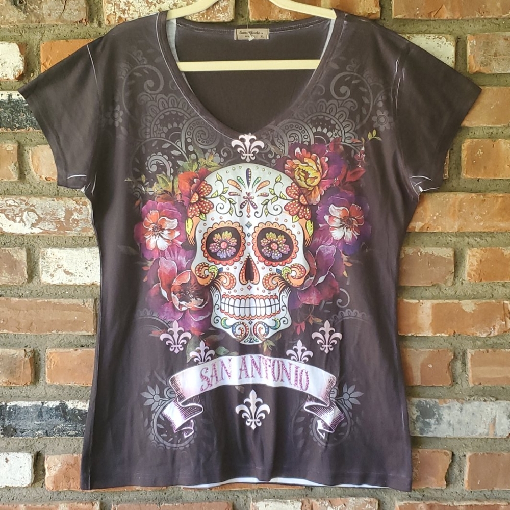 NEW Skull T-shirt
